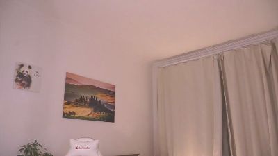 ElwynaBumford webcam model stream image