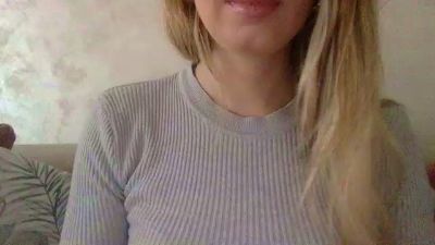 LOOKMEFRAGOLA webcam model stream image