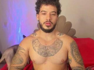Tyler Thomson webcam model stream image