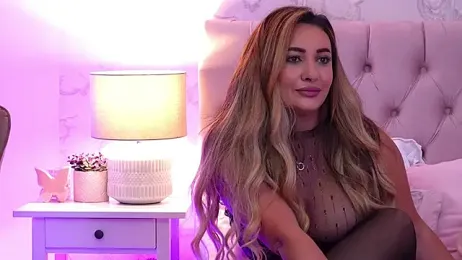 YaaraCollins webcam model stream image