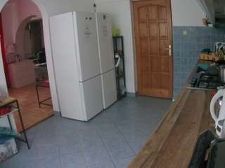 voyeurcam-julmodels-kitchen webcam model stream image