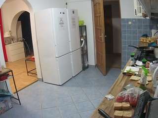 voyeurcam-julmodels-kitchen webcam model stream image