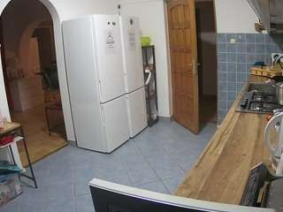 voyeurcam-julmodels-kitchen webcam model stream image