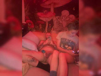 UsUnleashed88 webcam model stream image