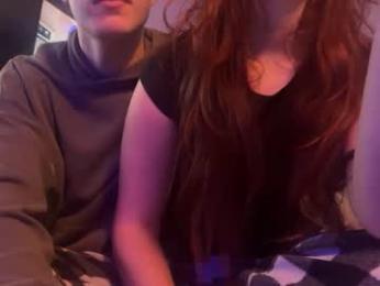 redheadandbigpeenar webcam model stream image