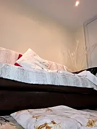 AureliaDoux webcam model stream image