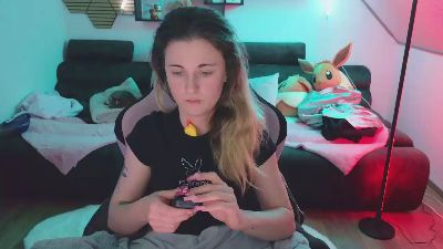 Mellyfouryou webcam model stream image