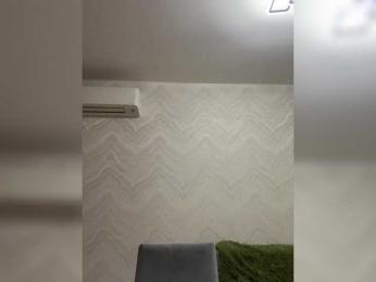 Milkkyy webcam model stream image