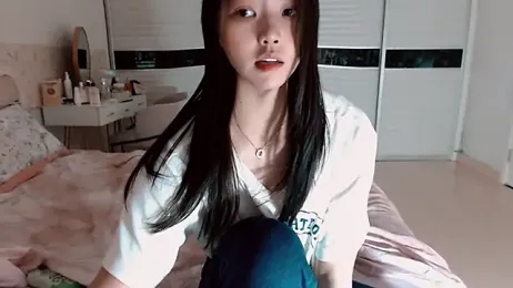 Miu1_girl webcam model stream image