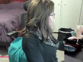 CharlotteAshton webcam model stream image