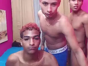 hugecock_black webcam model stream image