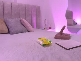 vvioleta_ webcam model stream image