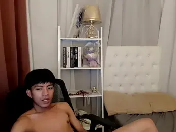 davincihugecock webcam stripchat model stream image