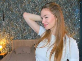 Elva Ashburn webcam model stream image