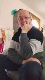 riri76560 webcam model stream image