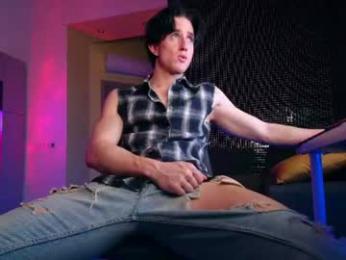 christianlevine_ webcam model stream image