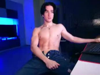christianlevine_ webcam model stream image