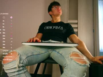 christianlevine_ webcam model stream image