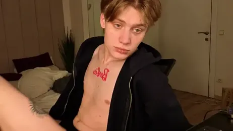 LouieEvans webcam model stream image