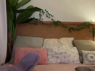 thelittlenative webcam model stream image