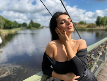 EdithQuillian webcam model stream image