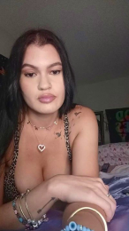 Nikkikittyx3 webcam model stream image