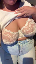 sexynessi21 webcam model stream image