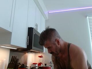 Killian & Crew webcam model stream image