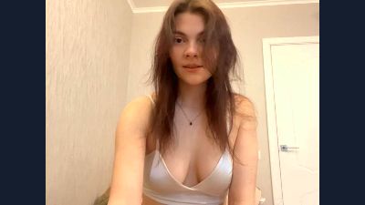 ElfriedeMahone webcam model stream image