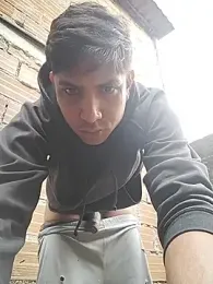 ashtoncooperr webcam model stream image