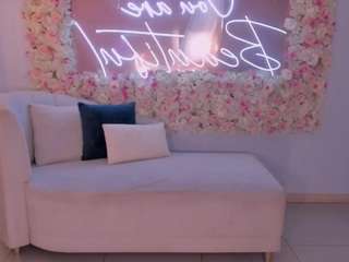 larisasmirnov1 webcam model stream image