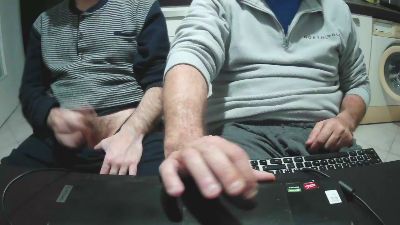 CuriousFriends1 webcam model stream image