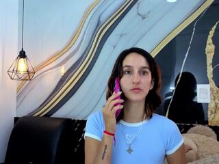 Ambar Roux webcam model stream image