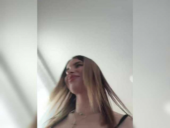 LedyMiya webcam model stream image