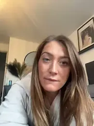 Pollypearson webcam model stream image