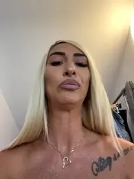 KelseyJunes webcam stripchat model stream image
