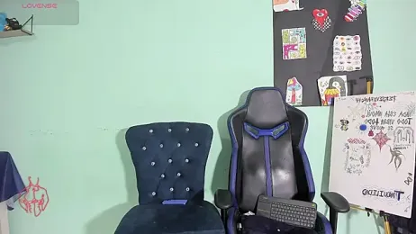 TYLERhHOT2005 webcam model stream image