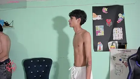 TYLERhHOT2005 webcam model stream image