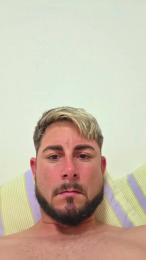 Realluis webcam cam4 model stream image