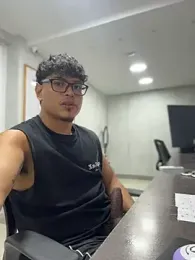 alekzamo webcam stripchat model stream image
