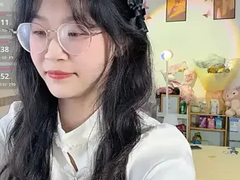 Luminous163 webcam model stream image