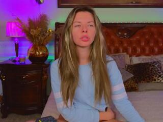 Luna Rishi webcam model stream image