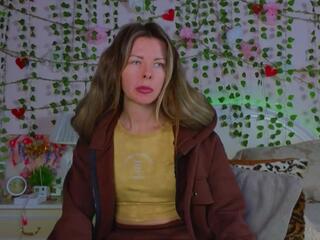 Luna Rishi webcam model stream image