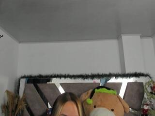 Amara Jons webcam model stream image