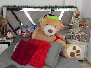 Amara Jons webcam model stream image