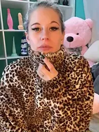 TheRealJessyLey webcam model stream image