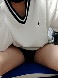 hinata_29 webcam model stream image