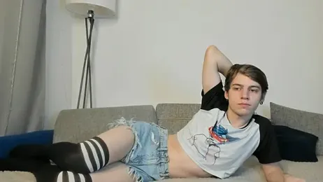 AvenGlow webcam stripchat model stream image