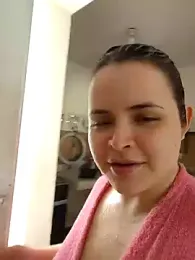 SeleneLuminari8 webcam model stream image