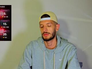 Maxx Cooper webcam model stream image